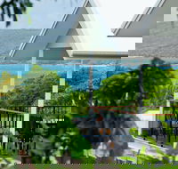 Island Villas and Apartments - Grafton Accommodation