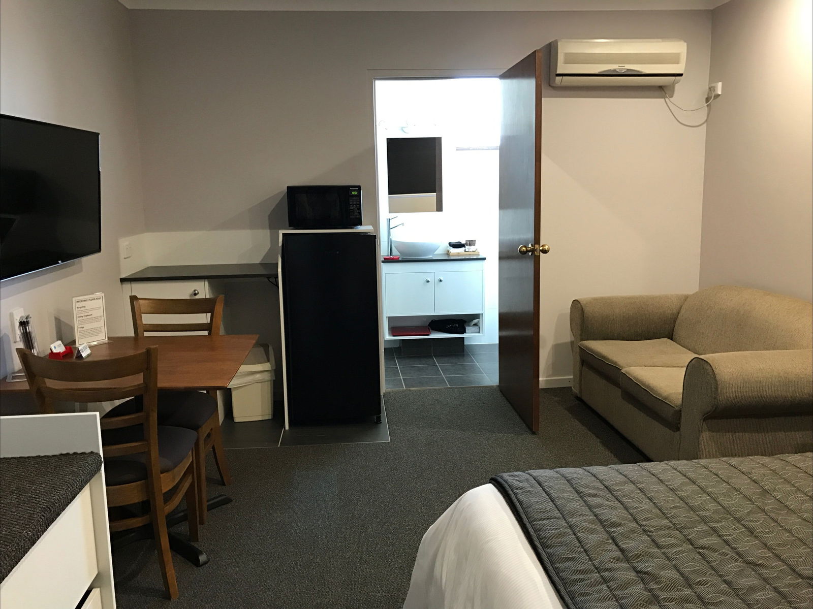 Warral NSW Grafton Accommodation