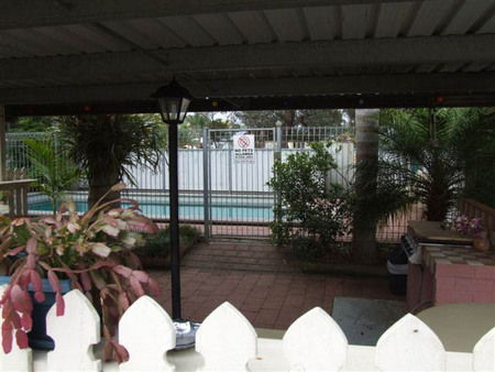Avalon Holiday Units - Grafton Accommodation 1