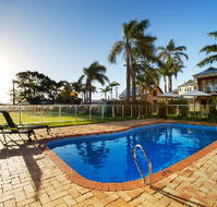 The Royal Palms Residence and Resort - Grafton Accommodation
