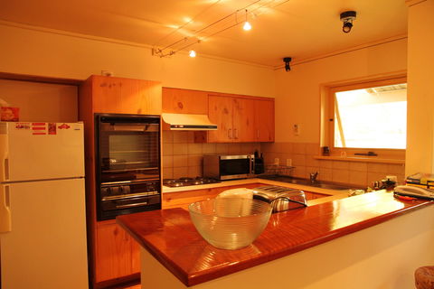 Adelaide Serviced Apartments - William Townhouse - Grafton Accommodation 1