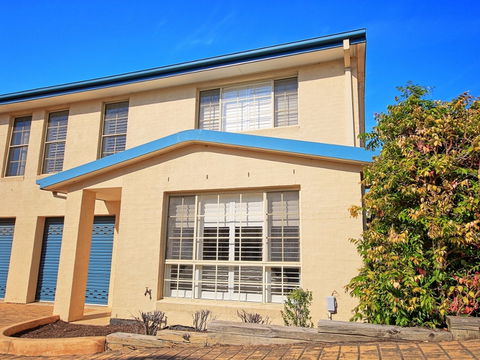 Aqua Shores - Grafton Accommodation 0