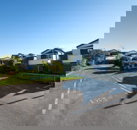 Bridport Beach Cottages - Grafton Accommodation