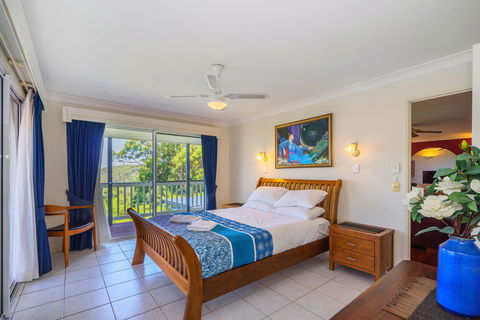 Cloud 9 Cliff Top Eagle Heights - Grafton Accommodation 2