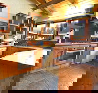 Feathertop Retreat - Grafton Accommodation