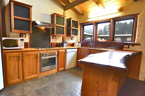 Feathertop Retreat - Grafton Accommodation 0