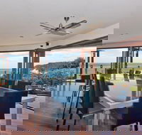 Tangalooma Hilltop Haven - Grafton Accommodation