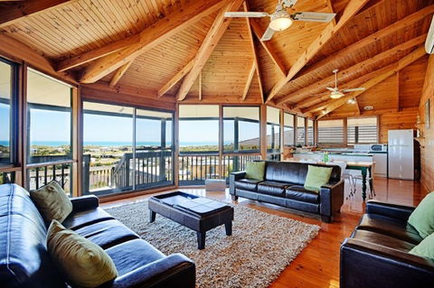 3 Henley Street - Goolwa Beach - Grafton Accommodation 2