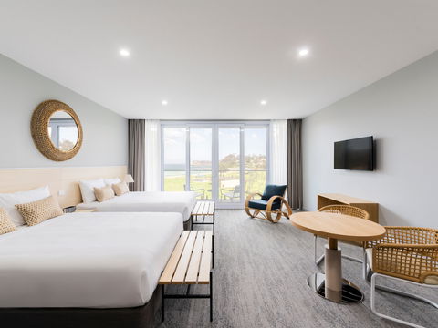 Abode Malua Bay - Grafton Accommodation 2
