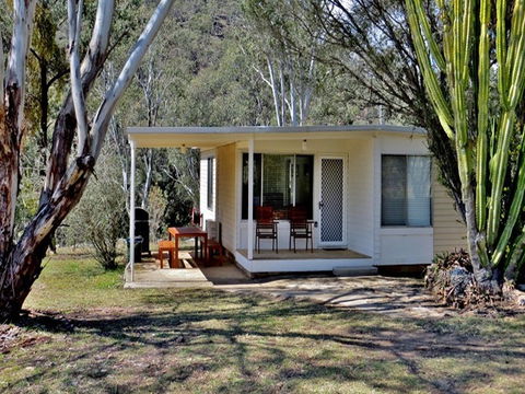 Capertee Cottage - Grafton Accommodation 0