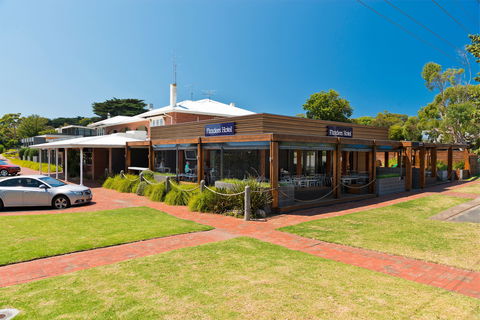 Flinders Hotel - Grafton Accommodation 1