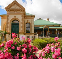 Rosebank Guesthouse and Gallery