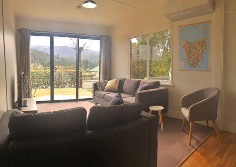 Blue Square Maydena Accommodation - Grafton Accommodation 1