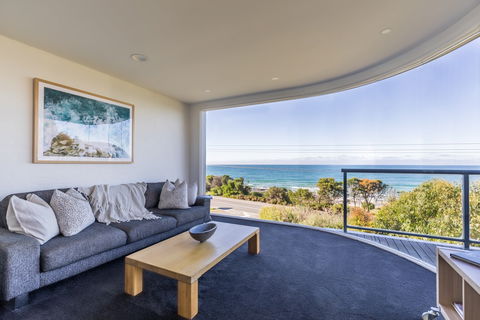Dlux + Escape @ 83 Great Ocean Road Apartments Lorne - Grafton Accommodation 0