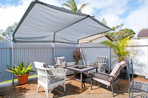 Middle Sea - Grafton Accommodation 0