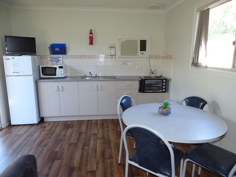 Moonta Bay Cabins - Cabin 2 - Grafton Accommodation 1