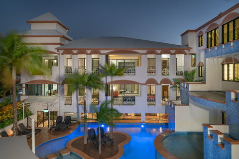 Regal Port Douglas - Grafton Accommodation 0