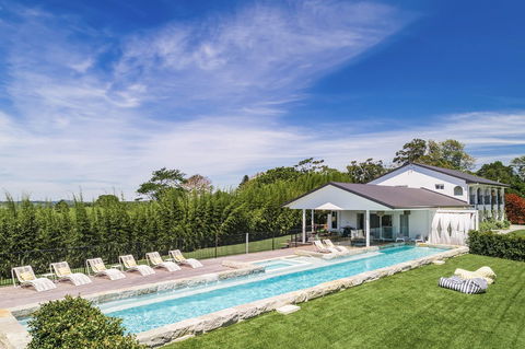 Villa St Helena - Grafton Accommodation 1