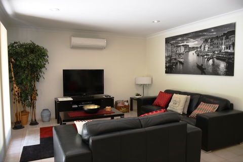 Wagga Riverside Apartments - Grafton Accommodation 2