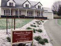 Canadian Lodge - Grafton Accommodation 4