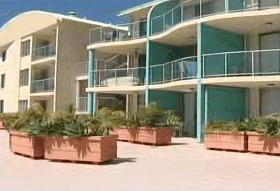 Waldorf Apartment Hotel - Grafton Accommodation 0