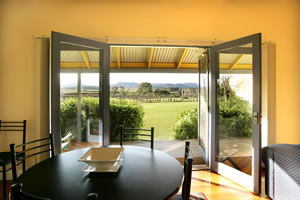 Tranquil Vale Vineyard - Grafton Accommodation 3