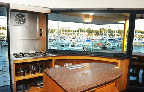 Aqua Marine - Grafton Accommodation 1