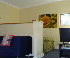 Artist Studio Cottage - Grafton Accommodation 1