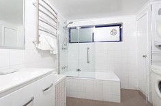 A Bay Breeze - Grafton Accommodation 5