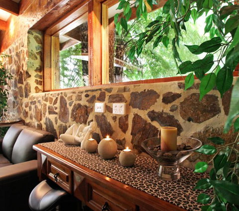 Piaf Day Spa - Grafton Accommodation 2