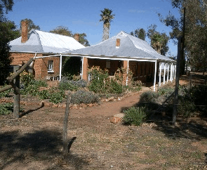 Avondale Discovery Farm - Grafton Accommodation