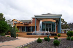Country Club Tasmania - Grafton Accommodation 3