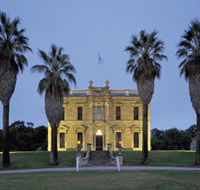 Martindale Hall - Grafton Accommodation