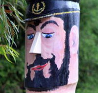 Maryboroughs Bollards - Grafton Accommodation