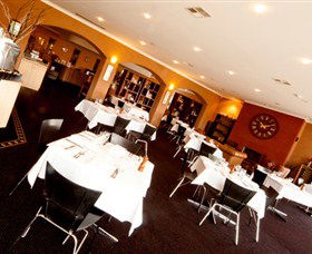 Shaw Vineyard Estate - Grafton Accommodation 6
