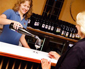 Shaw Vineyard Estate - Grafton Accommodation 4