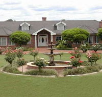 River Park Vineyard - Grafton Accommodation