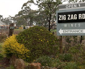Zig Zag Rd Winery - Grafton Accommodation 3