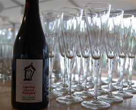 Leaning Church Vineyard - Grafton Accommodation 1