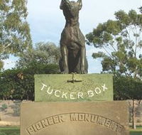 The Dog on the Tucker Box - Grafton Accommodation