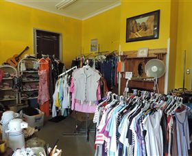 Walwa Community Shop - Grafton Accommodation 1
