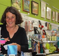 Artists on Parade Art Gallery - Grafton Accommodation