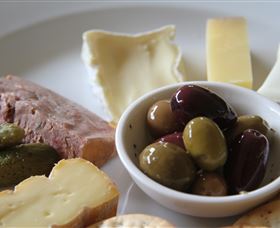 Small Forest Wine - Grafton Accommodation 5