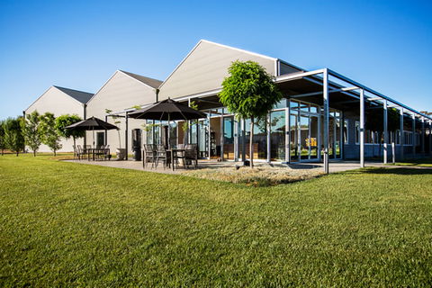 Bunnamagoo Wines - Grafton Accommodation 0
