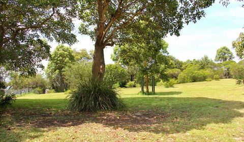 Shakespeares Point - Grafton Accommodation 1