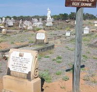 Blackall Cemetery - Grafton Accommodation