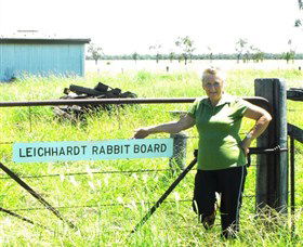 Morven Rabbit Board Gate - Grafton Accommodation 0