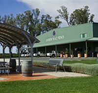 Andrew Peace Wines - Grafton Accommodation