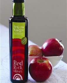 Red Rock Olives - Grafton Accommodation 3