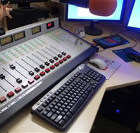 Peak Hill FM Community Radio Station - Grafton Accommodation